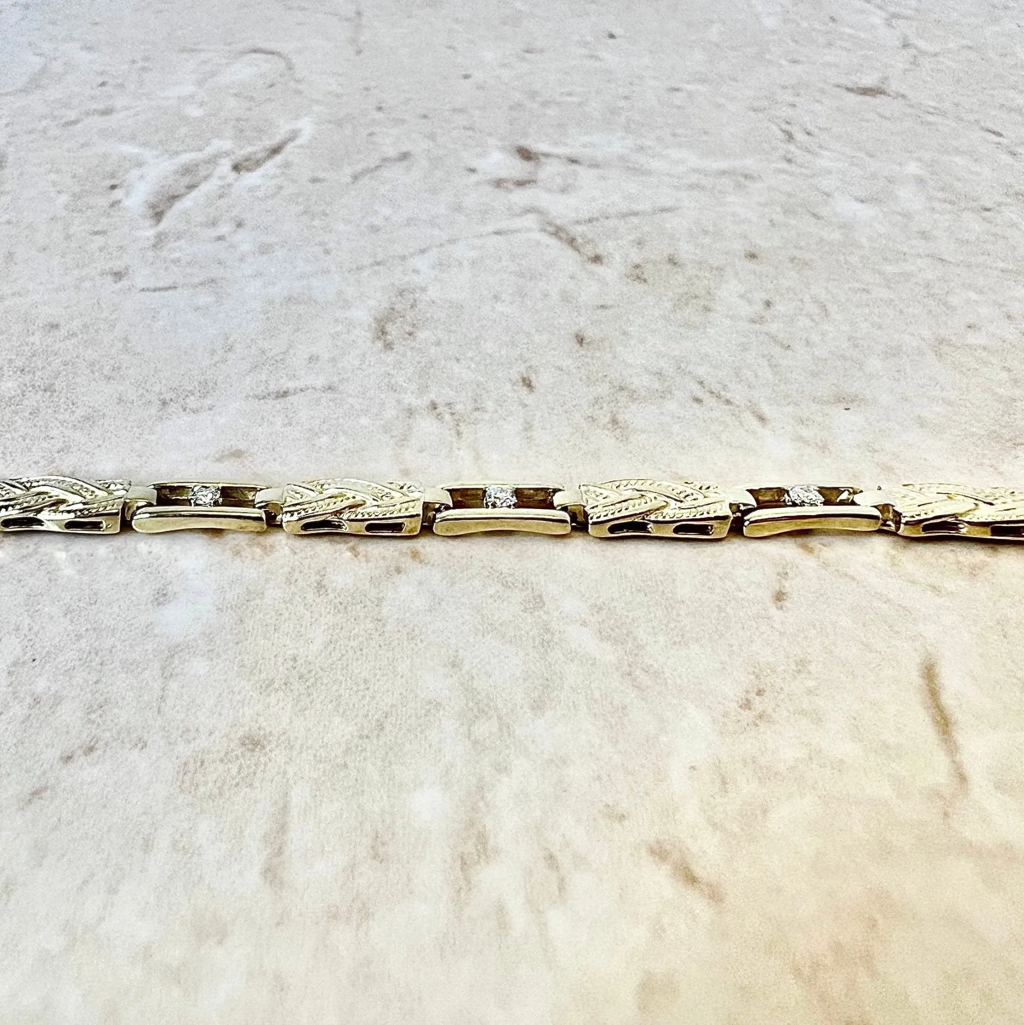 Vintage 14 Karat Yellow Gold Diamond Bracelet