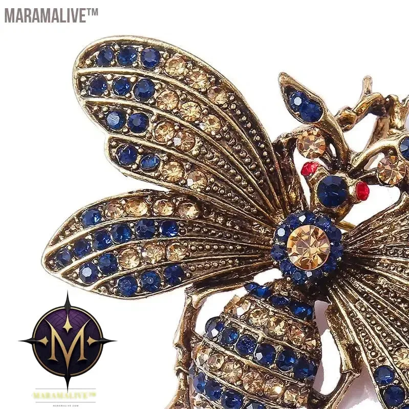 Vintage Insect Jewelry Shiny Zircon Butterfly Brooches Retro Pins Rhinestone Delicate Moth Brooches Pin