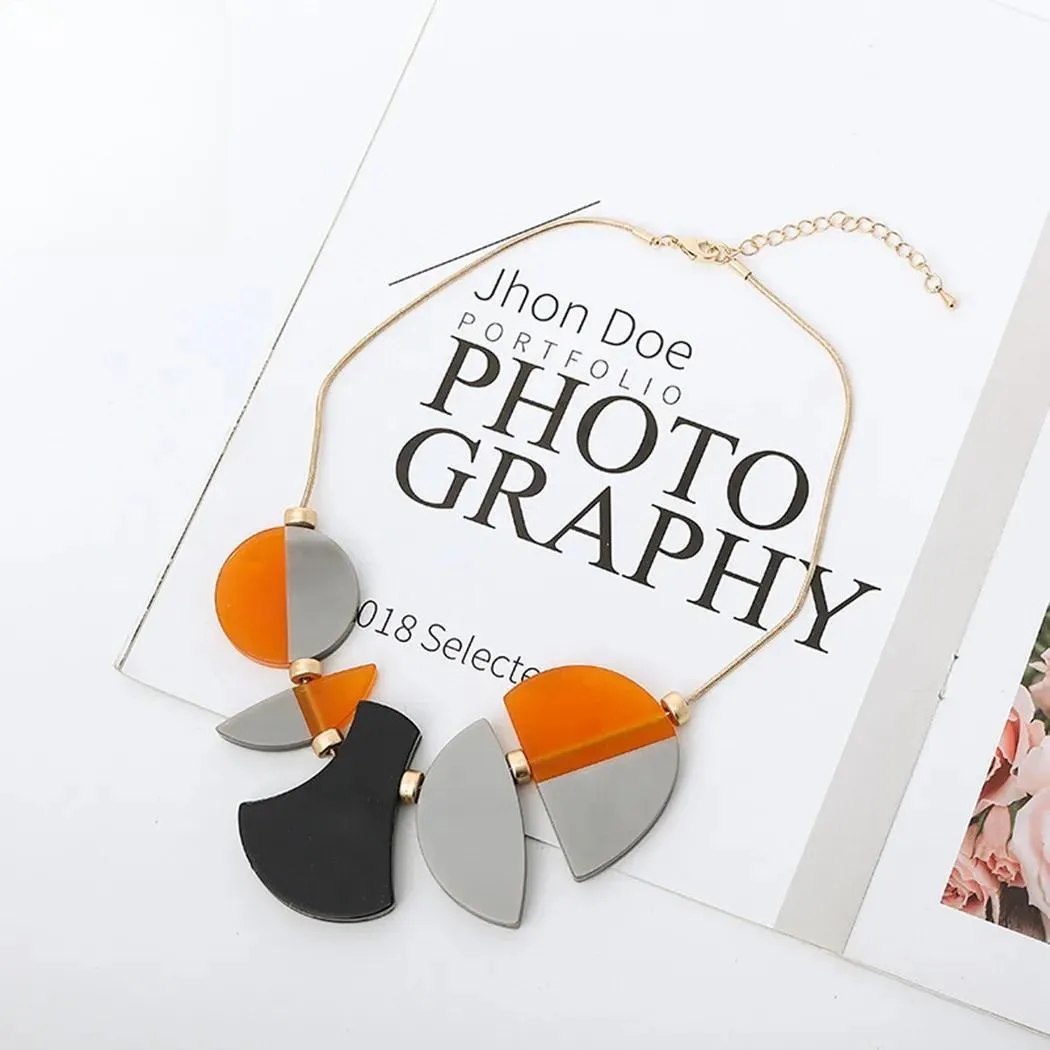 Vintage Statement Collares Necklace Geometric Suspension Pendants Goth Jewelry for Women