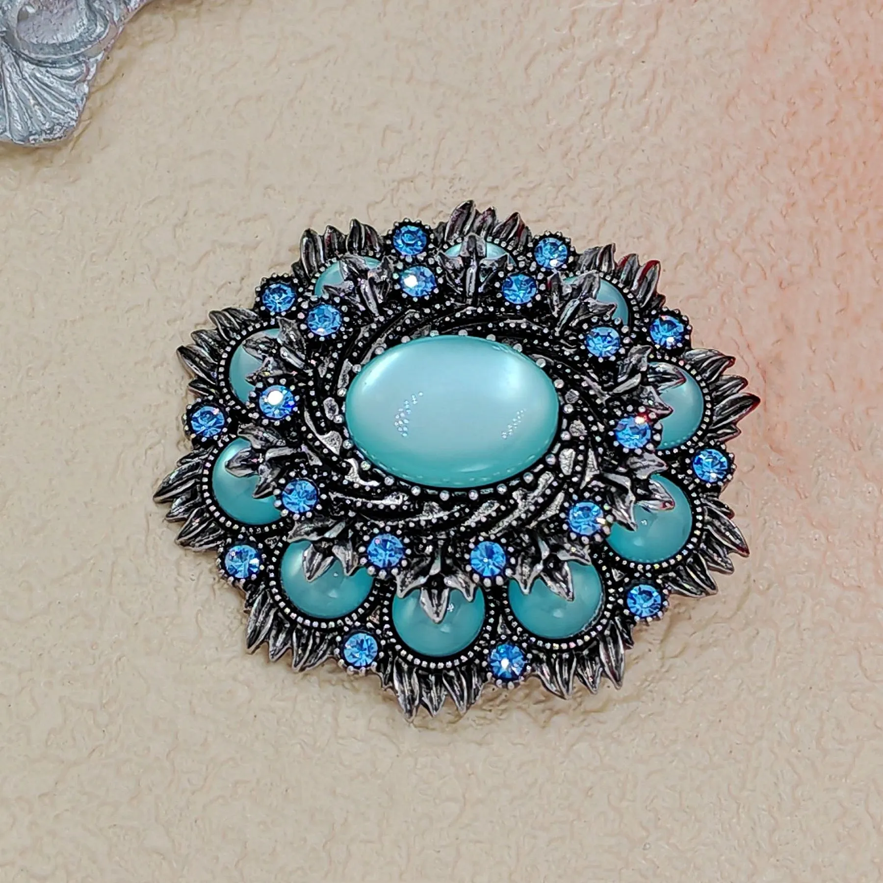 Vintage Stylish Silver & Imitate Blue Oval Flower Brooch Pin for Women