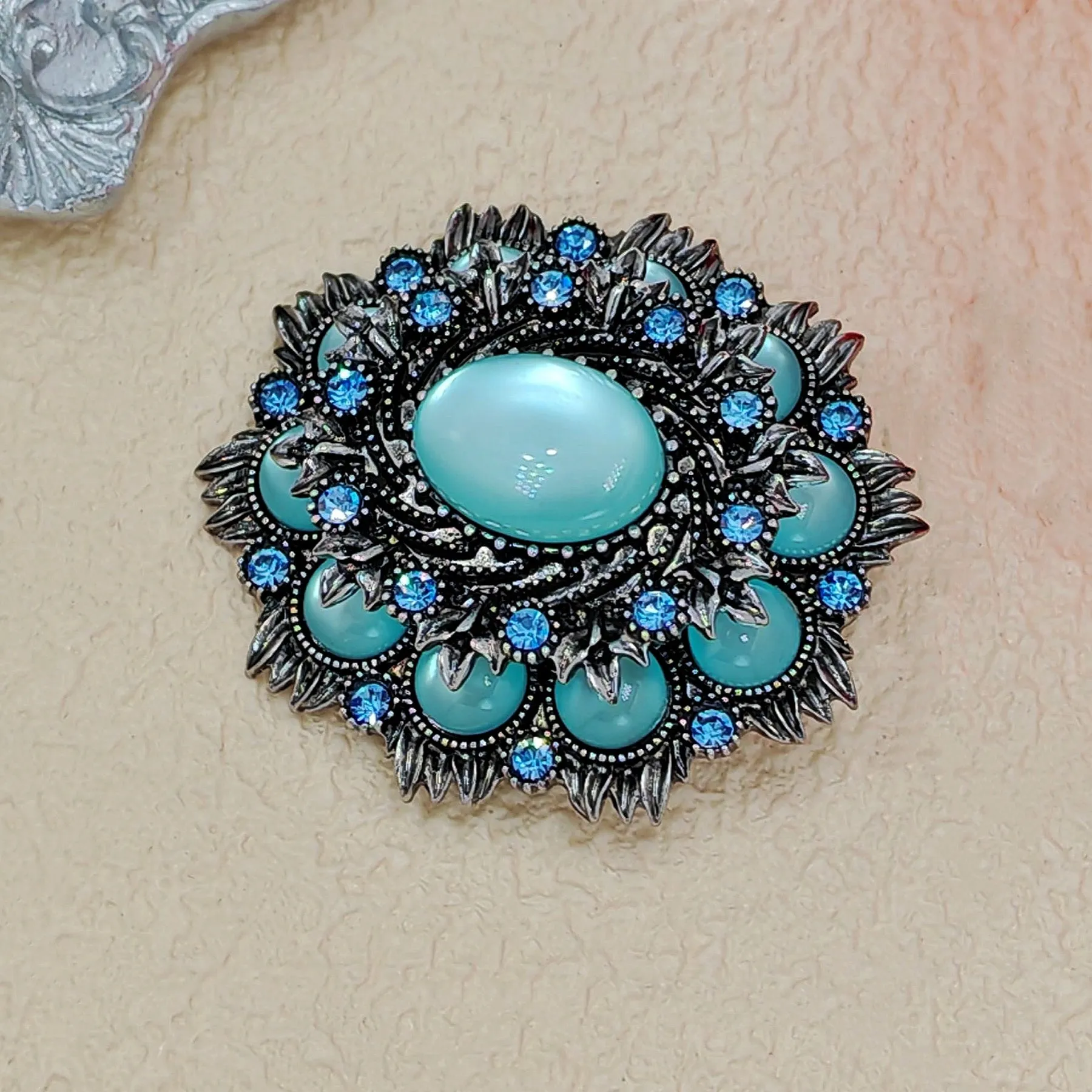 Vintage Stylish Silver & Imitate Blue Oval Flower Brooch Pin for Women