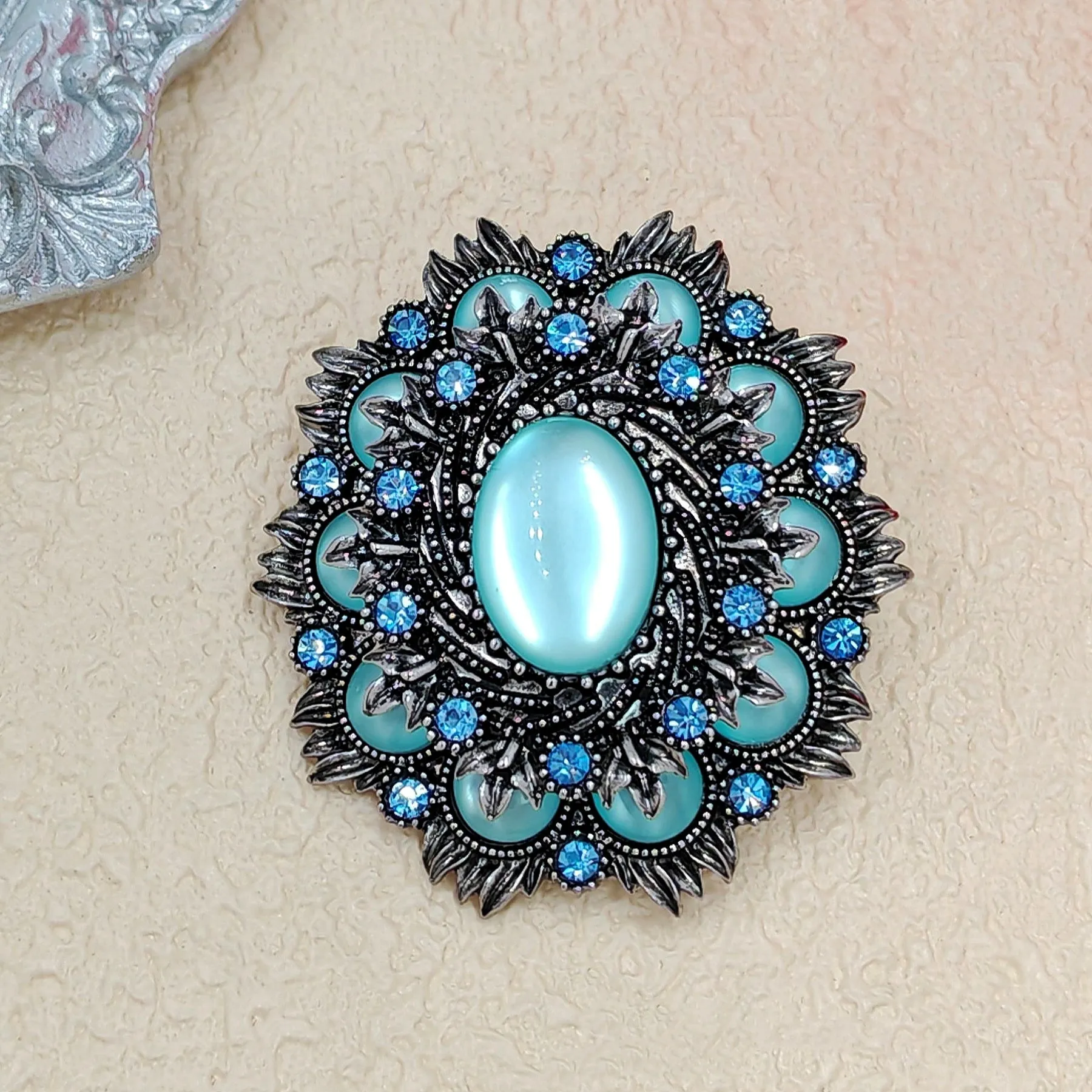 Vintage Stylish Silver & Imitate Blue Oval Flower Brooch Pin for Women