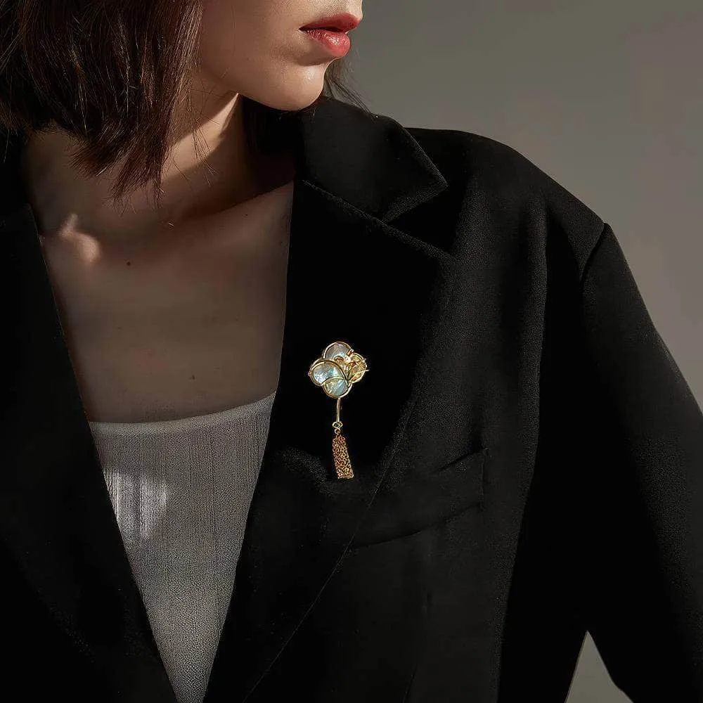 Vintage White Floral Gold Tassel Brooch