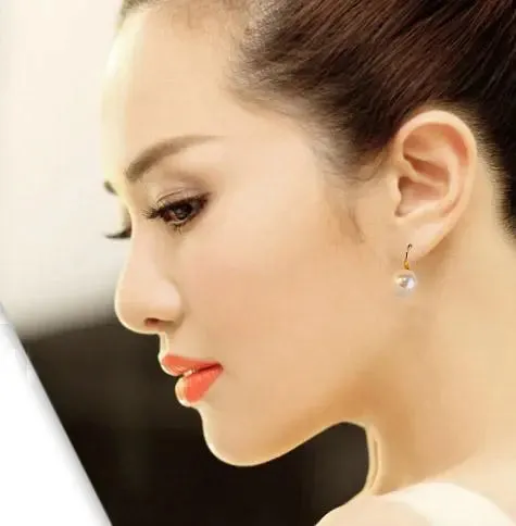 Women Simple Pearl Earrings